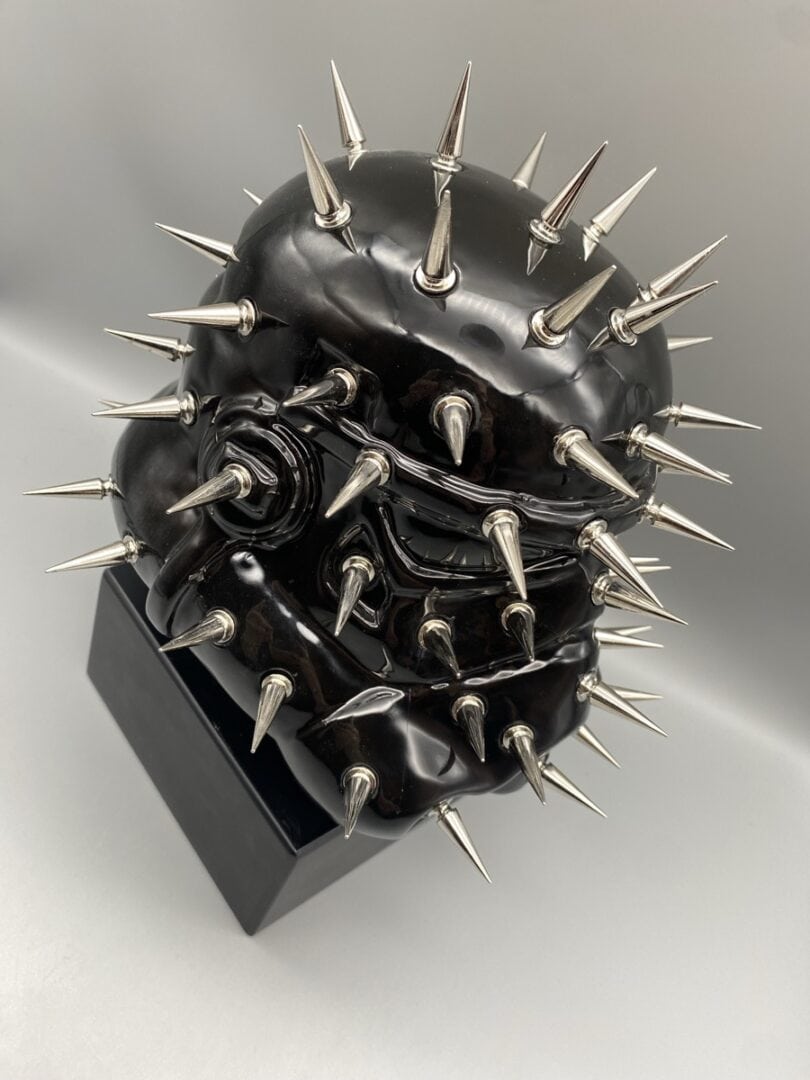dominator”, scultura ceramica tecnica mista, cm 20x20x20, 2024(non disponibile)