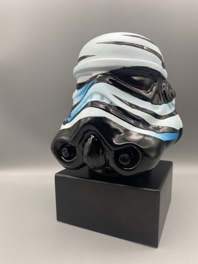 frozen”,, scultura ceramica tecnica mista, cm 20x20x20, 2023 (disponibile).jpg