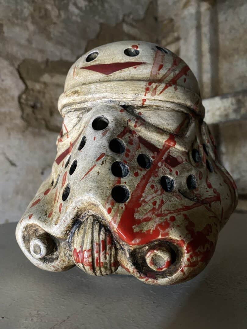 jason trooper, scultura ceramica tecnica mista, cm 20x20x20, 2021(non disponibile) .heic
