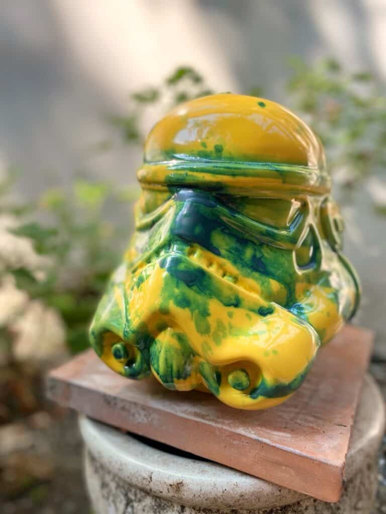 radical trooper”,, scultura ceramica tecnica mista, cm 20x20x20, 2023 (disponibile)