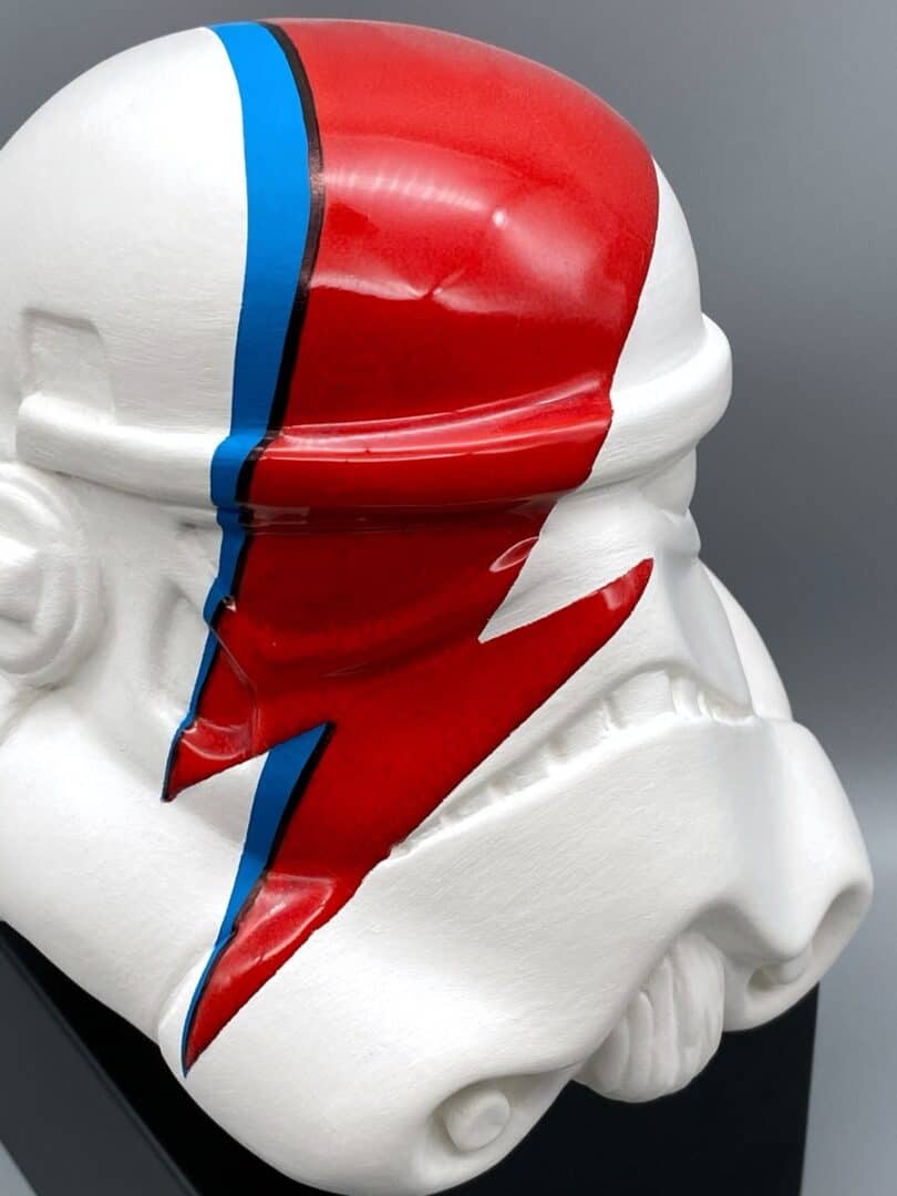 the rise of ziggy sturdust”,, scultura ceramica tecnica mista, cm 20x20x20, 2021. (non disponibile)